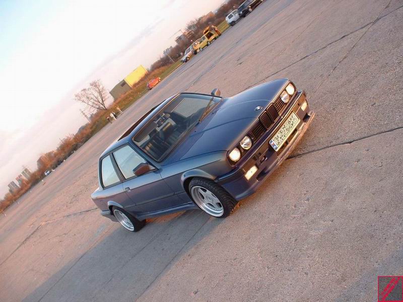 E 30